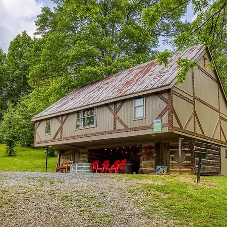 Villa Barn At Buckhorn #2109